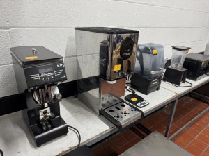 Robson Kay - Auction Date: 2025-07-01 - Category: High End Coffee Machines & Grinders