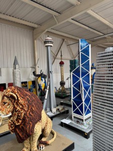 Robson Kay - Auction Date: 2025-07-22 - Category: 60 LEGO Sculptures