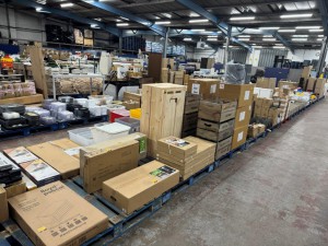 Robson Kay - Auction Date: 2025-07-29 - Category: Huge Quantities of Kitchen/Bathroom/Bedroom/Garden Storage items and more