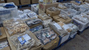 Robson Kay - Auction Date: 2026-02-17 - Category: Huge quantity of Dog Chews/Toys and other Pet Tradestocks