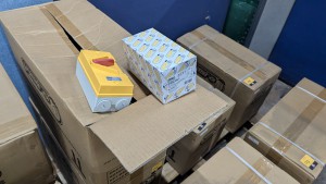 Robson Kay - Auction Date: 2026-04-21 - Category: Electrical Sockets, Switches & Lighting