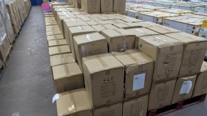 Robson Kay - Auction Date: 2026-04-21 - Category: Folding Storage Cubes