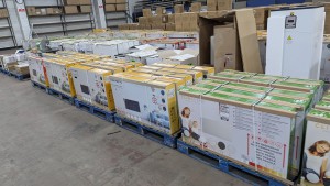 Robson Kay - Auction Date: 2026-04-21 - Category: Radiators & Heat Pumps