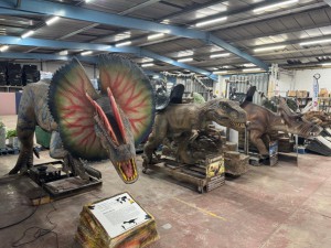 Robson Kay - Auction Date: 2026-05-19 - Category: Animatronic Dinosaurs