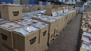 Robson Kay - Auction Date: 2026-08-04 - Category: Large Quantity of Greetings Cards and other Giftware Tradestocks