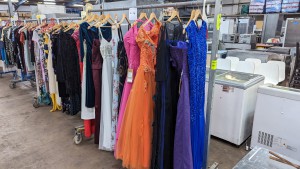 Robson Kay - Auction Date: 2023-01-31 - Category: Charity Sale of Designer Clothing & More