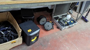 Robson Kay - Auction Date: 2023-10-31 - Category: Pro DJ and recording studio equipment