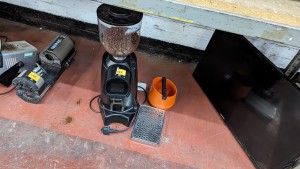 Robson Kay - Auction Date: 2023-10-31 - Category: Bar/Coffeeshop Equipment & Furniture
